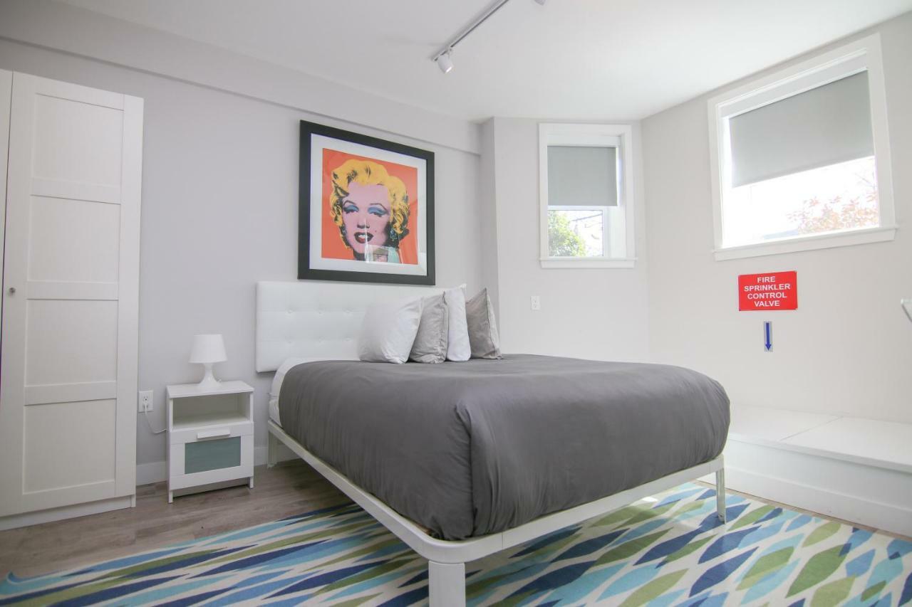 Stylish Studio In Brookline-5Min Train To Boston.. #2 ภายนอก รูปภาพ